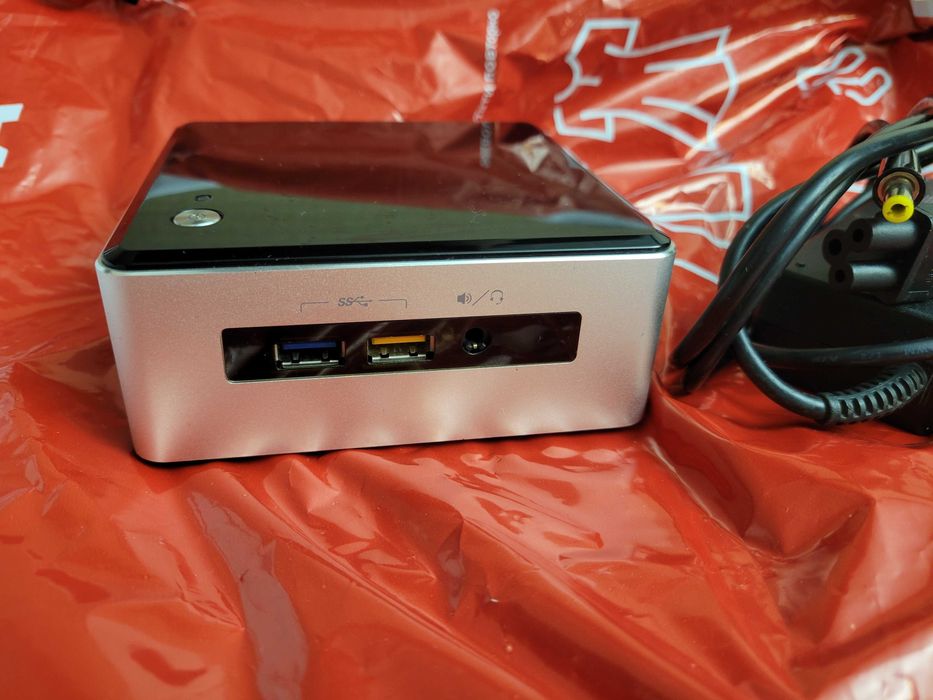 Intel NUC і5-5250U 8Gb 128Gb SSD WiFi BT HDMI компьютер мини неттоп