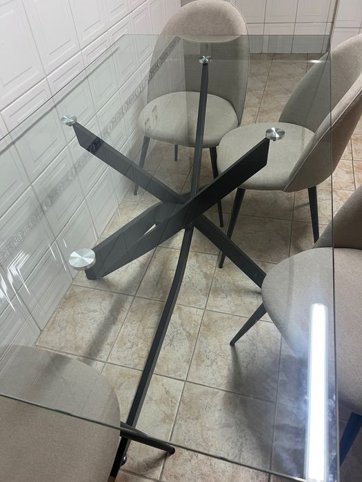 Mesa + 4 cadeiras
