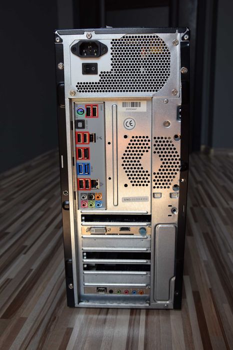 Komputer stacjonarny Phenom 965 x4, SSD 128,DDR3 12 GB