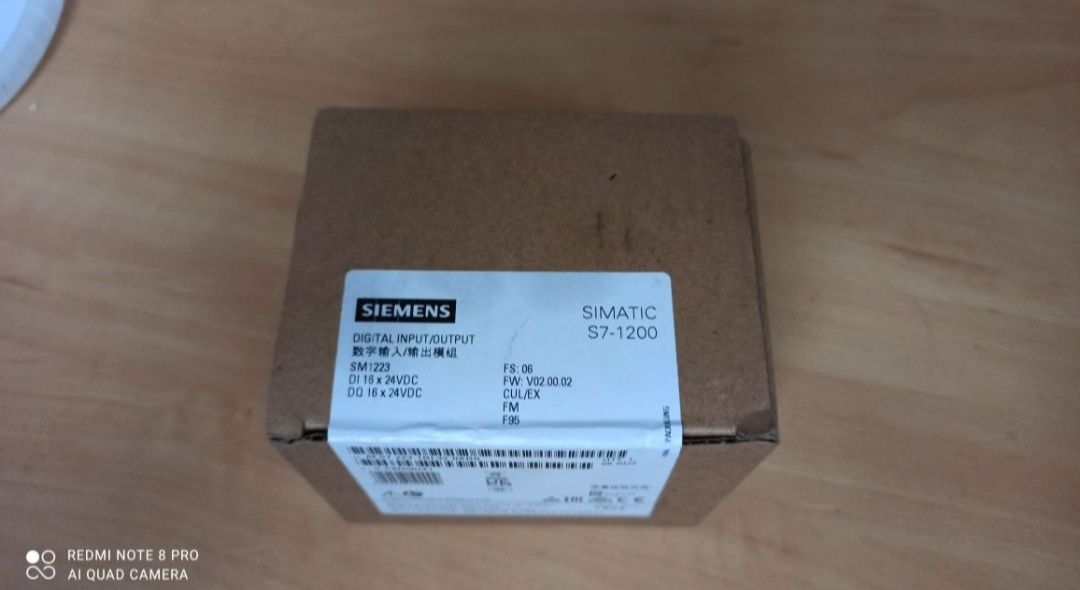 Siemens Simatic s7-1200 6ES7223-1BL32-0XB0
6ES7223-1BL32-0XB0