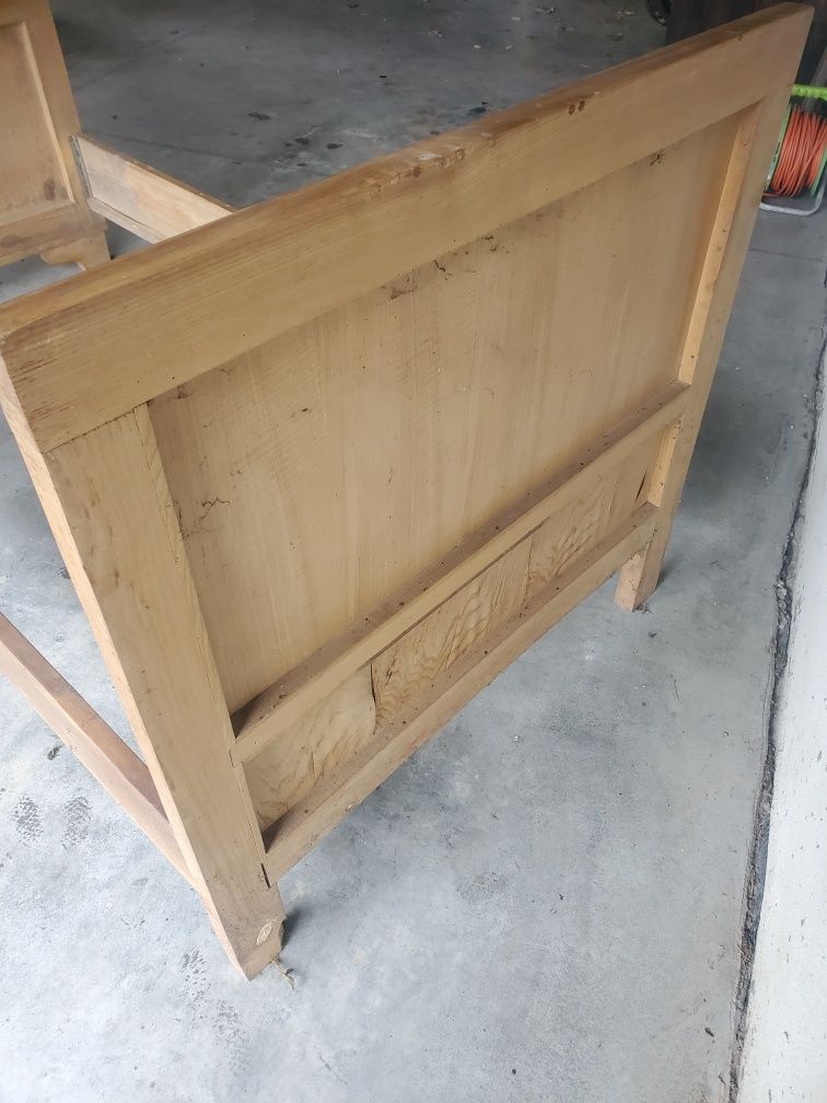 Łóżko drewniane Zabytkowe