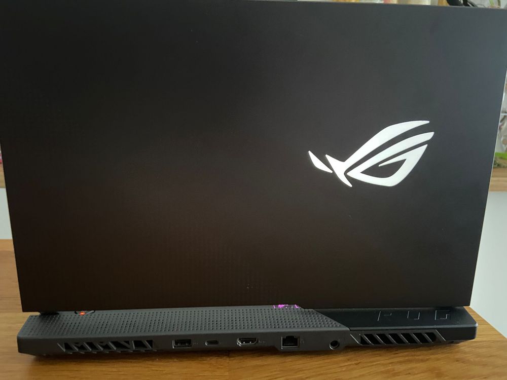 ASUS ROG Strix G513IE – Ryzen 7 / RTX 3050 Ti / 16GB RAM / 144Hz