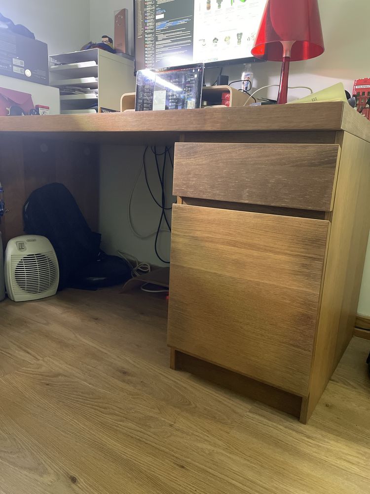 Secretaria IKEA Malm com modulo de arrumação