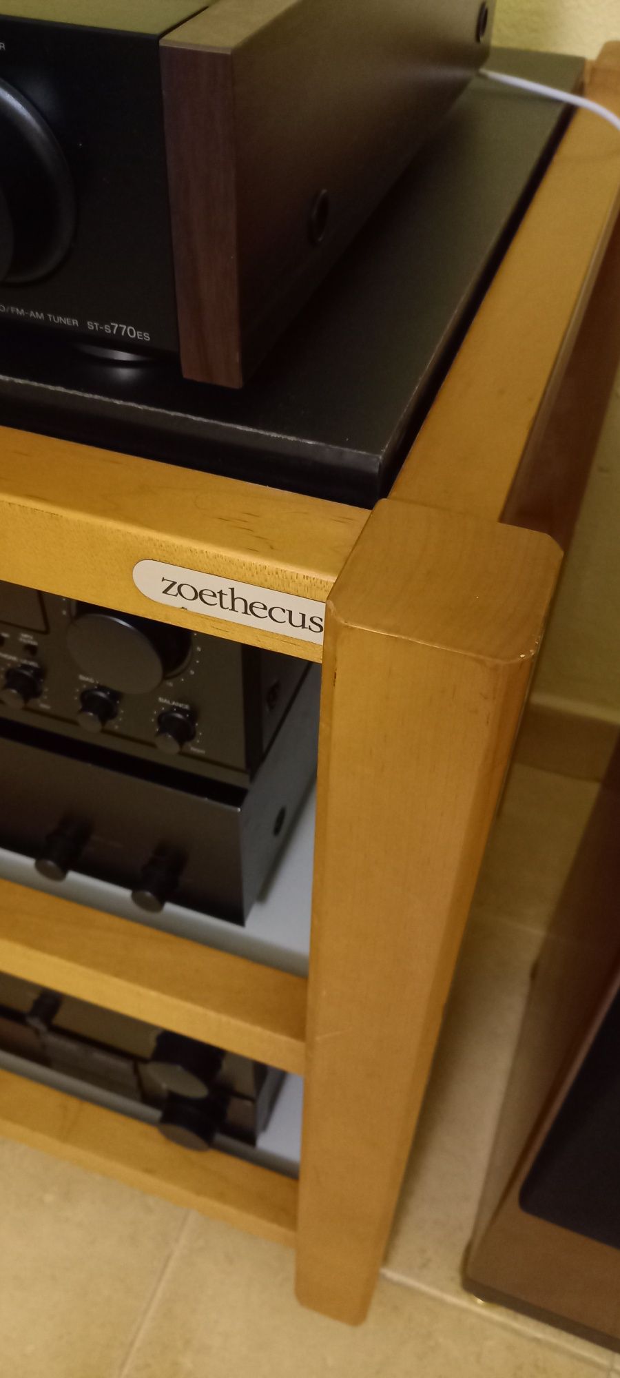 Zoethecus móvel HI-FI