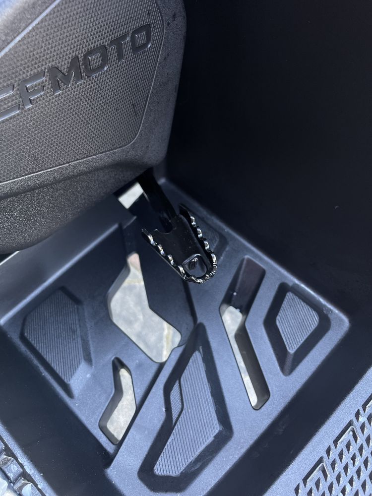 Квадроцикл CFMOTO CFORCE 520L Base Magma Red 2025