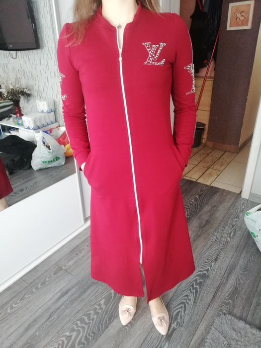 Sukienka rozpinana zamek logowana