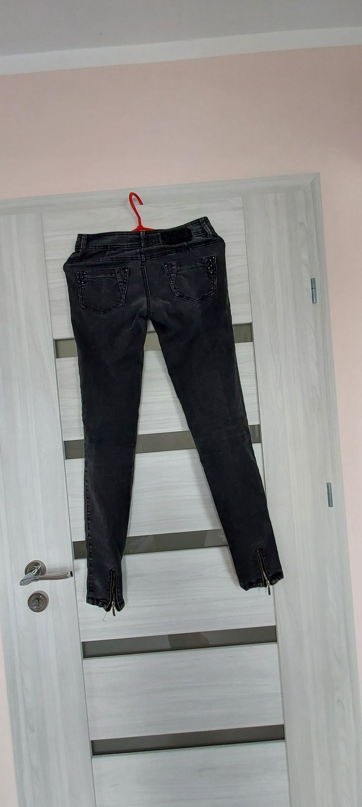 Spodnie czarne rurki jeansowe dziny dżinsowe house xs