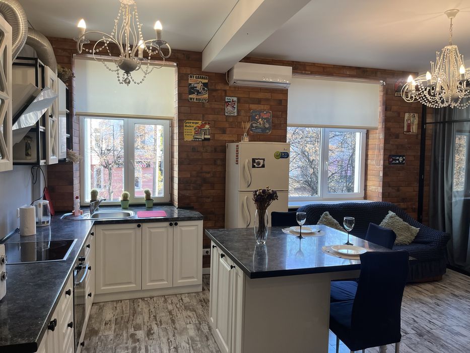 Розкішна 2х кімнатна квартира студія в ценрі м.Кропивницький