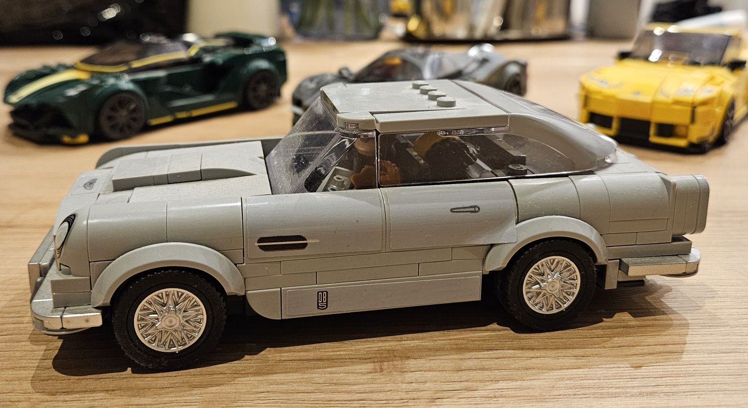 Kolekcja Lego: Aston Martin,  Toyota, Pagani, Lotus