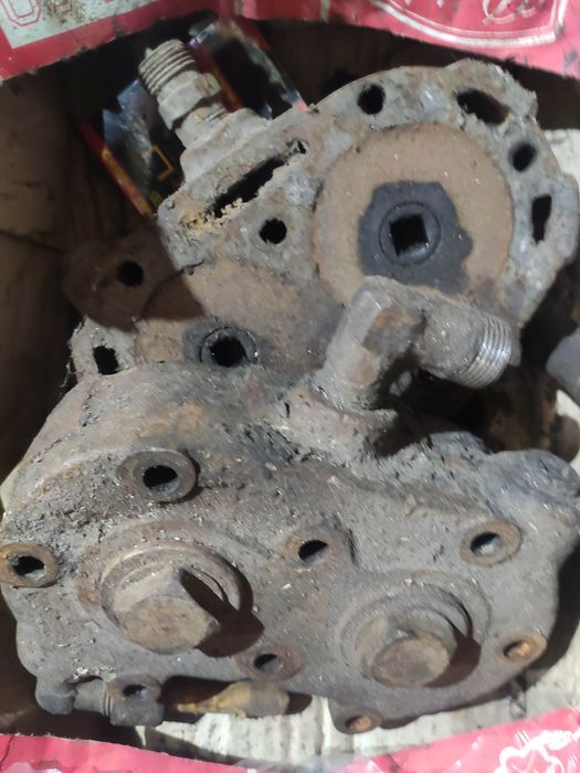 Компресор ЗИЛ-130 шатун,вал,поршень