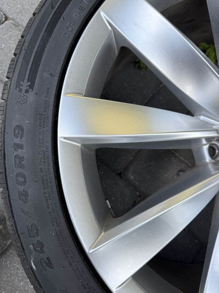 Felgi z oponami arteon 19 rLine
