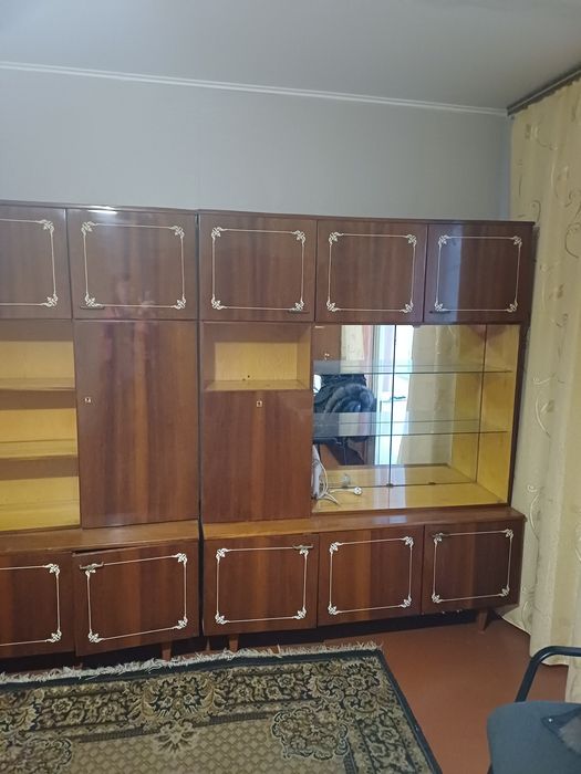 Стінка шкаф сервант безкоштовно