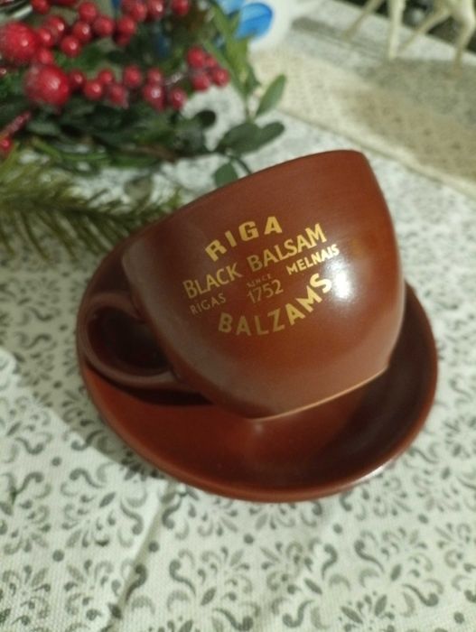 RIGA BALZAMS . Чашка з блюдцем.