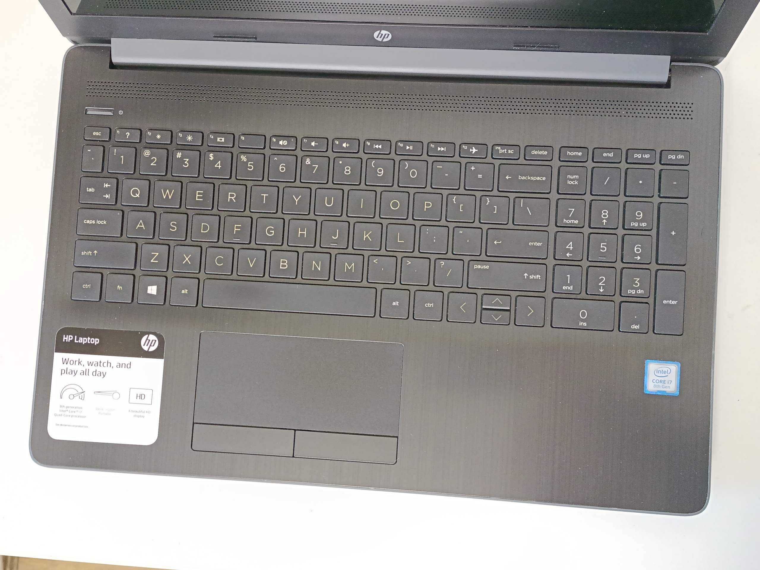 Ноутбук HP 15.6"  i7-8550U 8Gb RAM 200Gb SSD