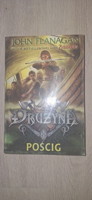 John Flanagan Drużyna t.3 Pościg