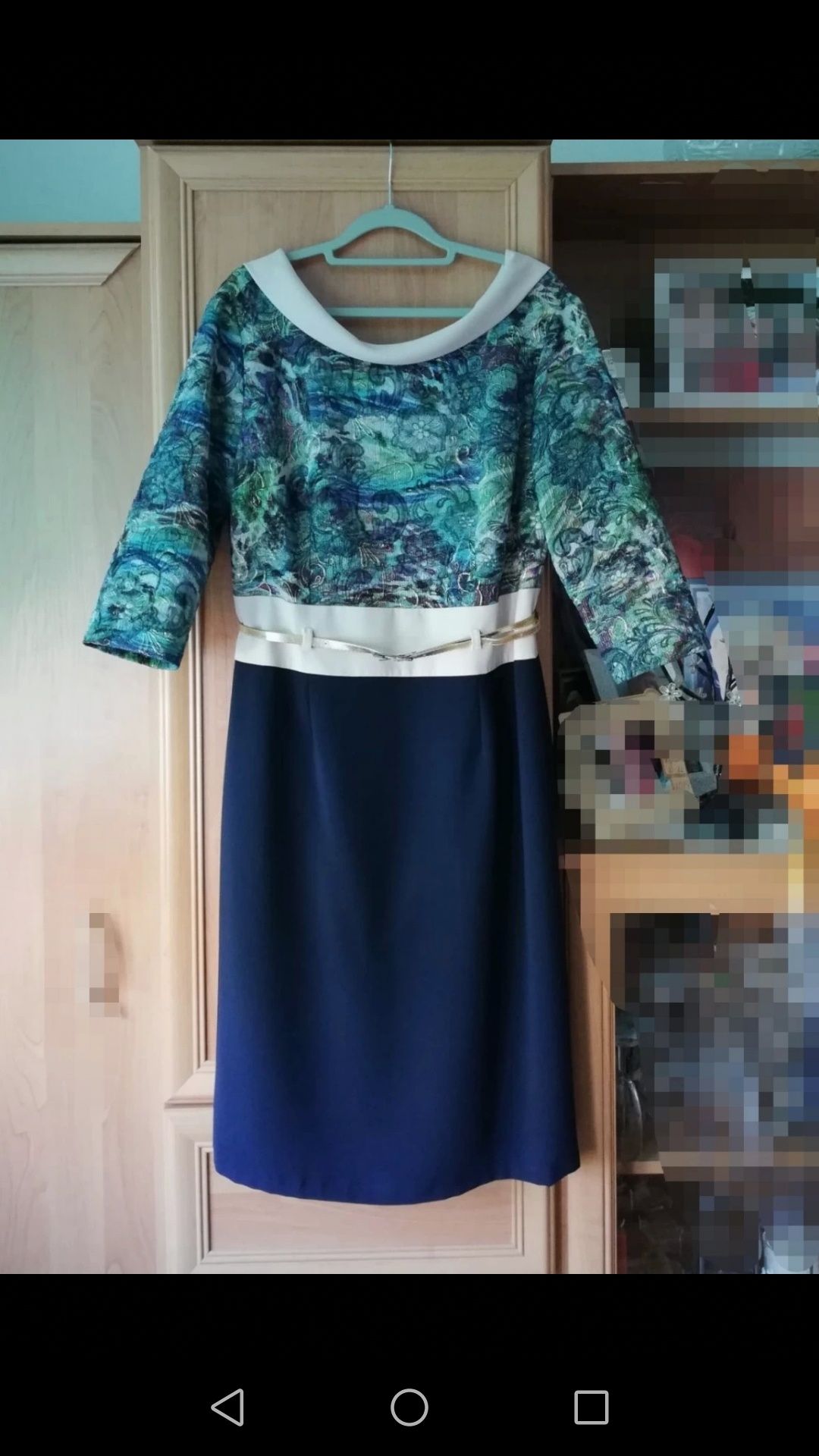 Elegancka sukienka w rozmiarze L