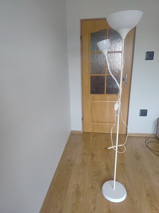 Lampka Nocna Biała  zakupiona w IKEA