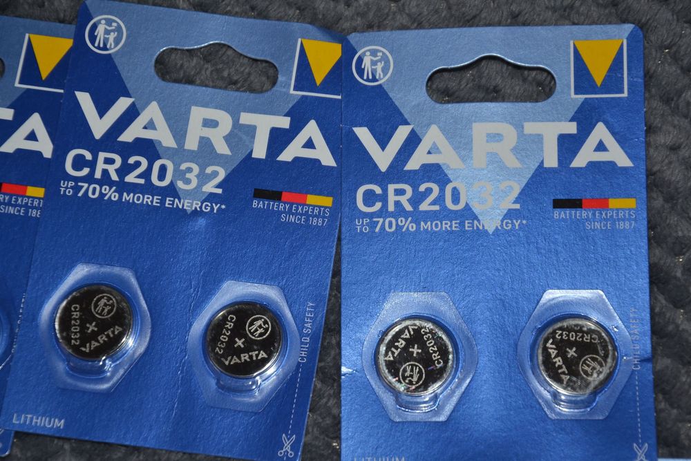 Батарейка дискова плоска Varta CR 2032 оригінал Німеччина
