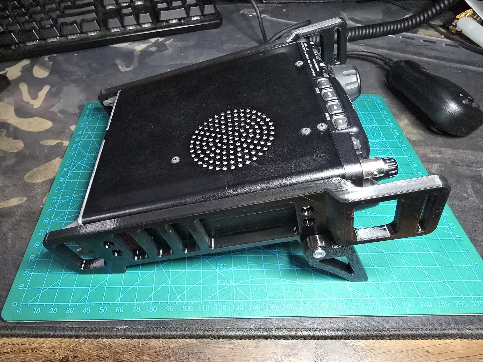 Boczki ochronne do Yaesu FT-817 i FT-818 (plug and play)