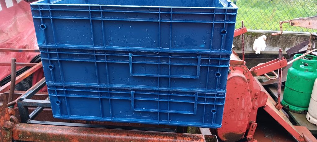 Caixas de plástico fortes de encaixar uma nas outras