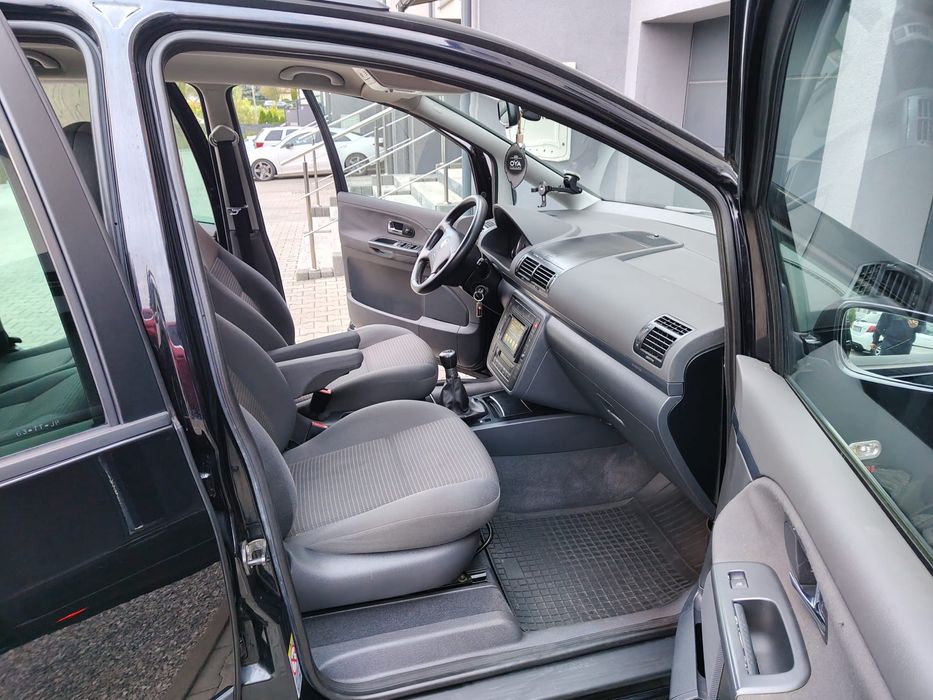 Seat Alhambra 2.0Tdi zadbana bez rdzy