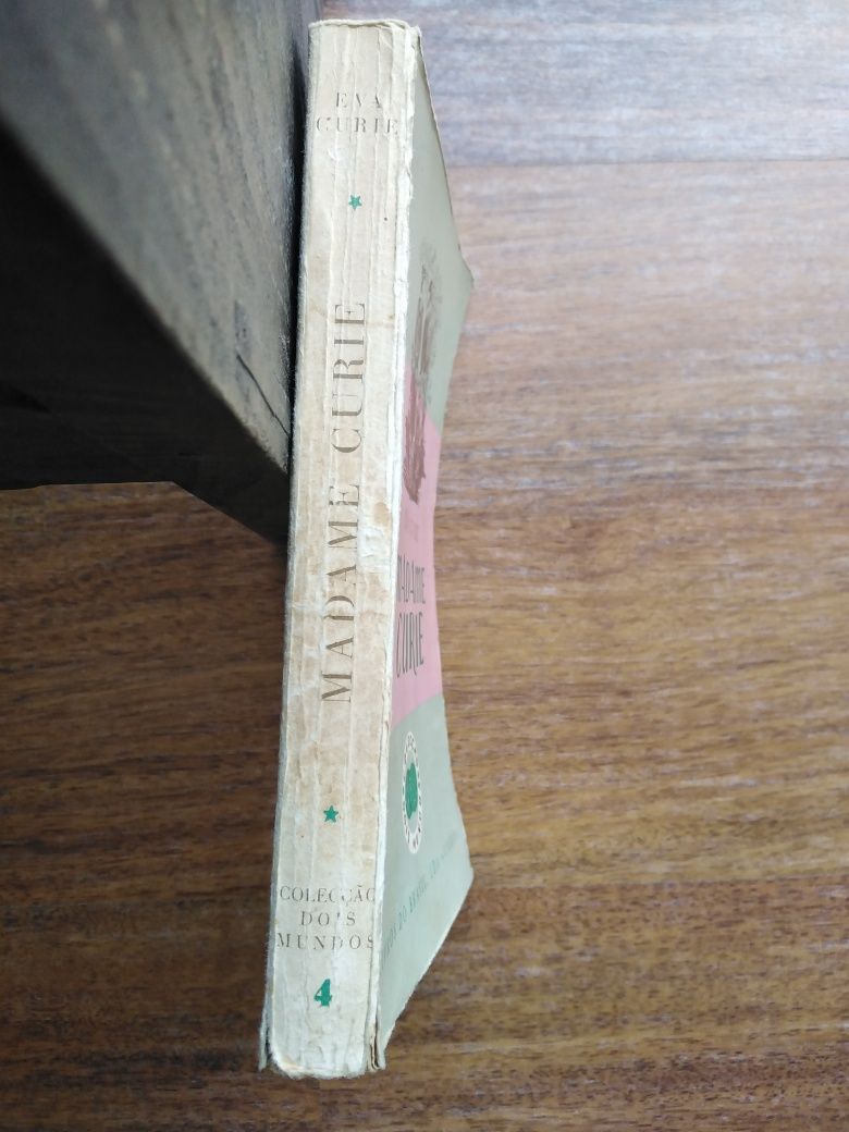 Livro Madame Curie