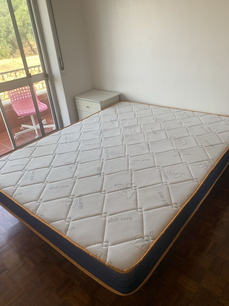 Colchão King, quarto