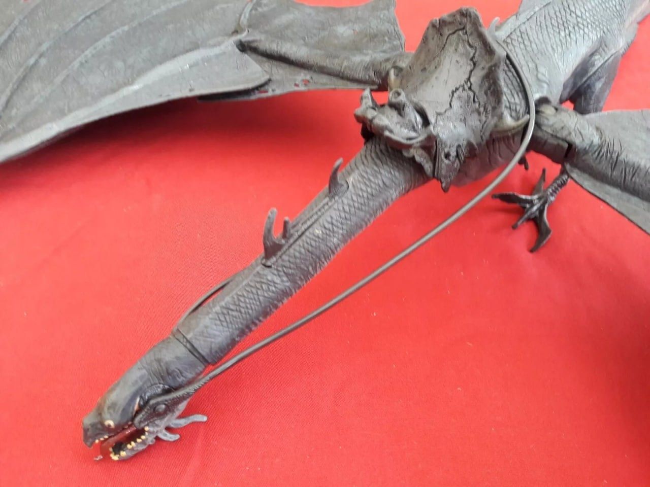 Lord Of The Rings Toy Biz Крылатая тварь, описание и фото