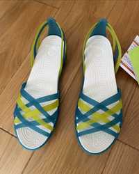 Sandały Crocsy Huarache W8 38-39 nowe