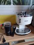Ekspres do kawy DeLonghi kolbowy stan bardzo dobry