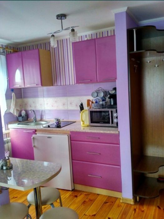 Будинок з великим критим басейном для Вас!