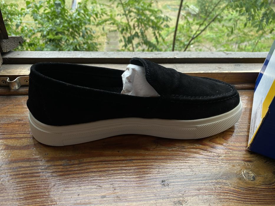 НОВІ ! чоловічі лофери, мокасини замшеві шкіряні туфлі 40 розмір