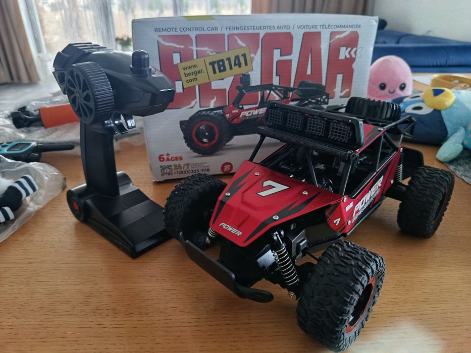 Nowy samochód sterowany