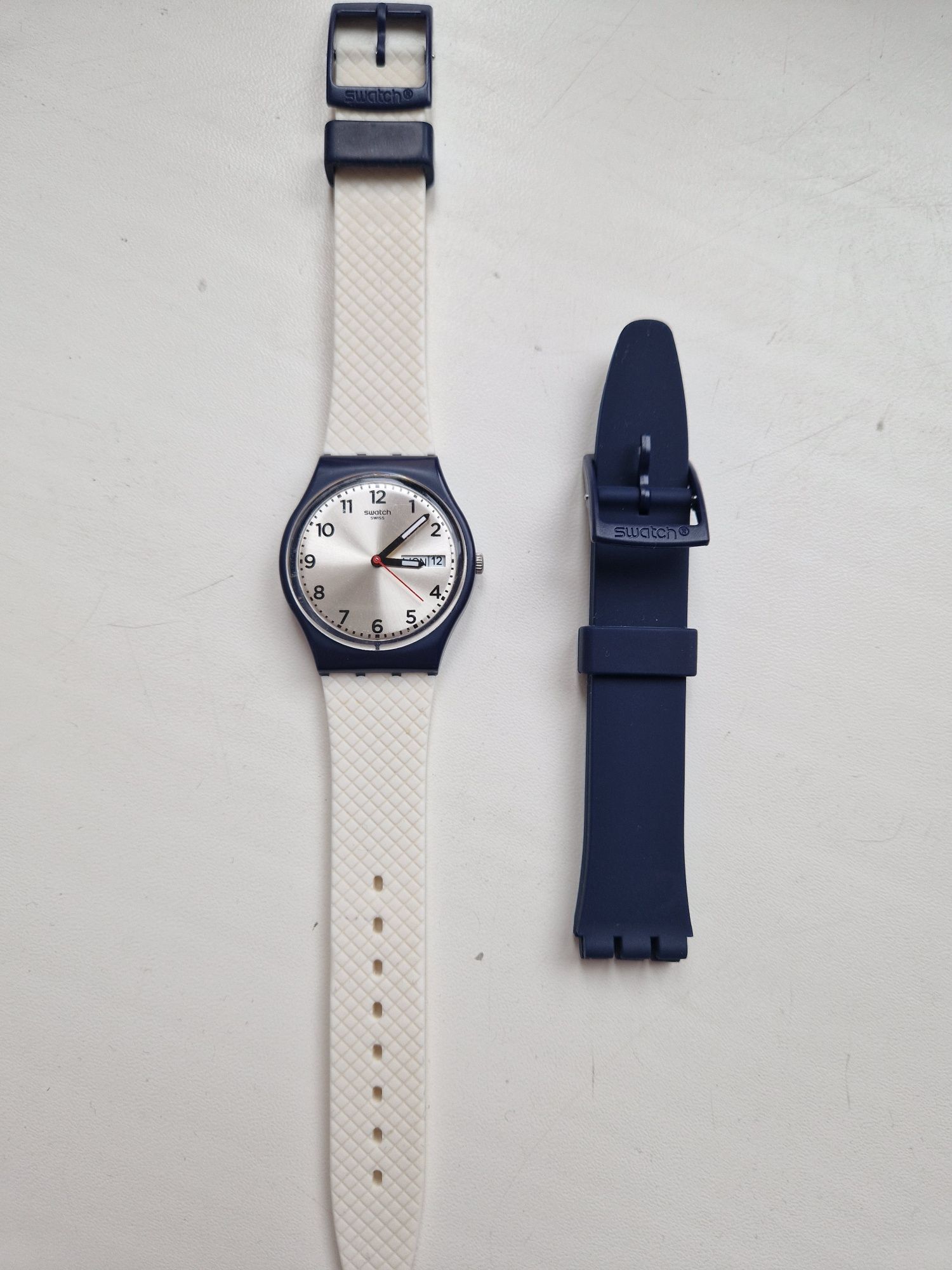 Часы Swatch Швейцария