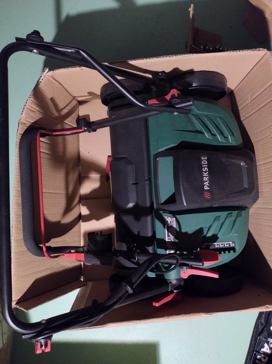 Wertykulator Aerator elektryczny Parkside