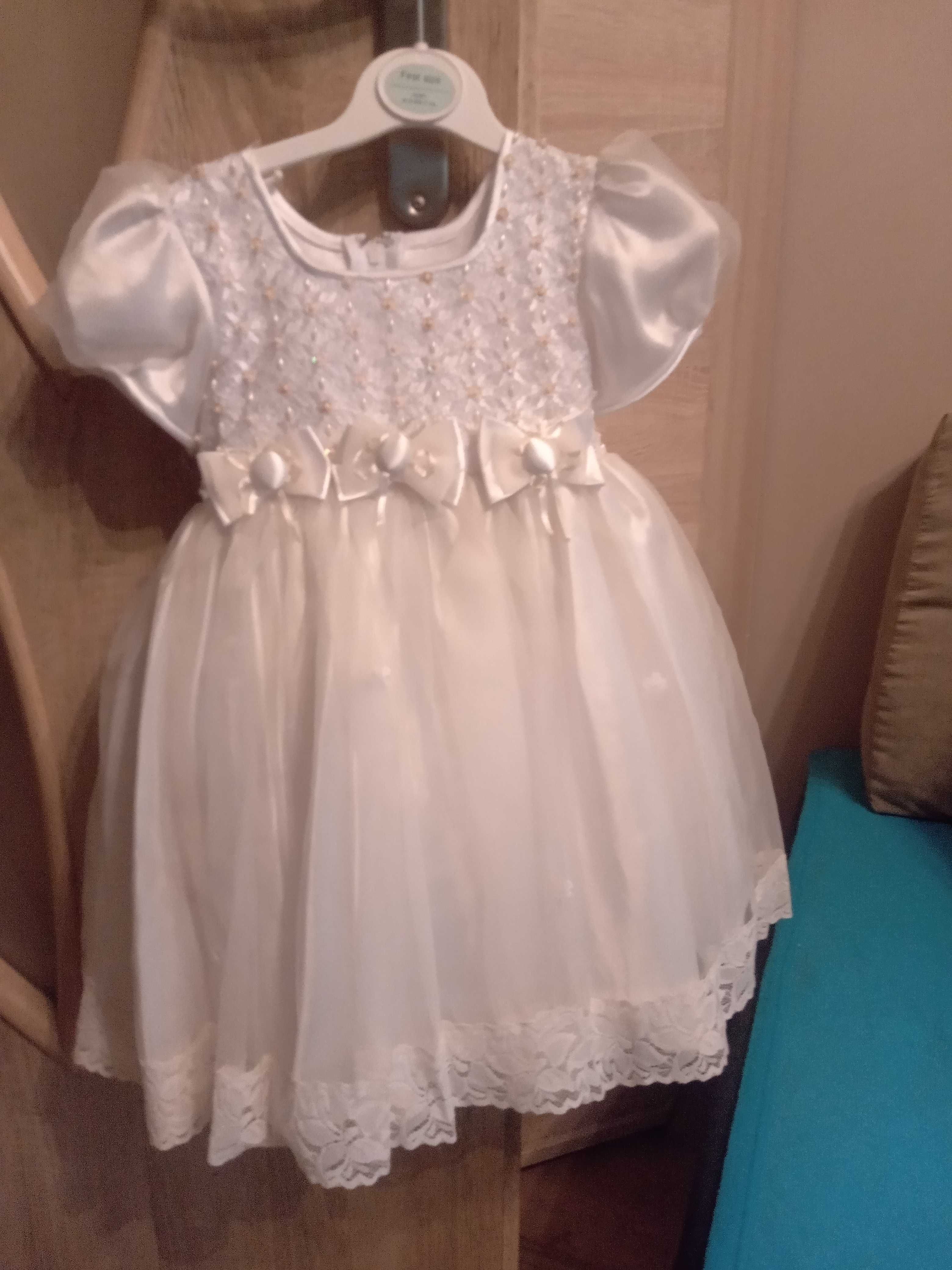 Sukienka elegancka suknia balowa kremowo biała dziewczynka 3lata