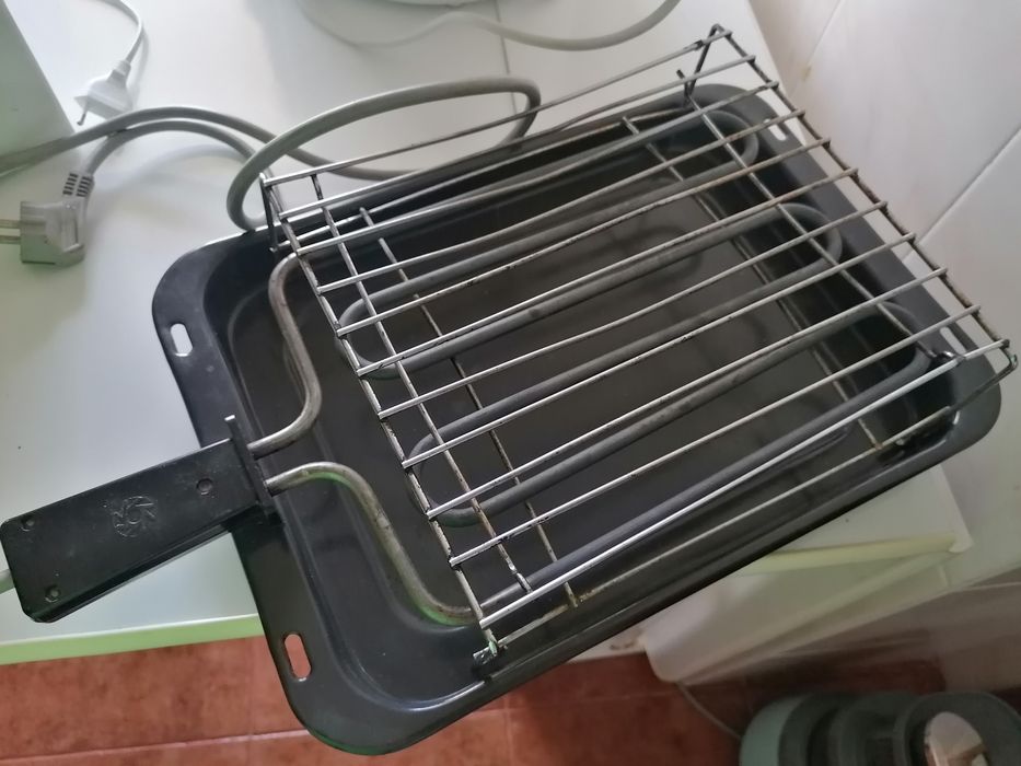 1 Fritadeira + 1 Grelhador eléctrico