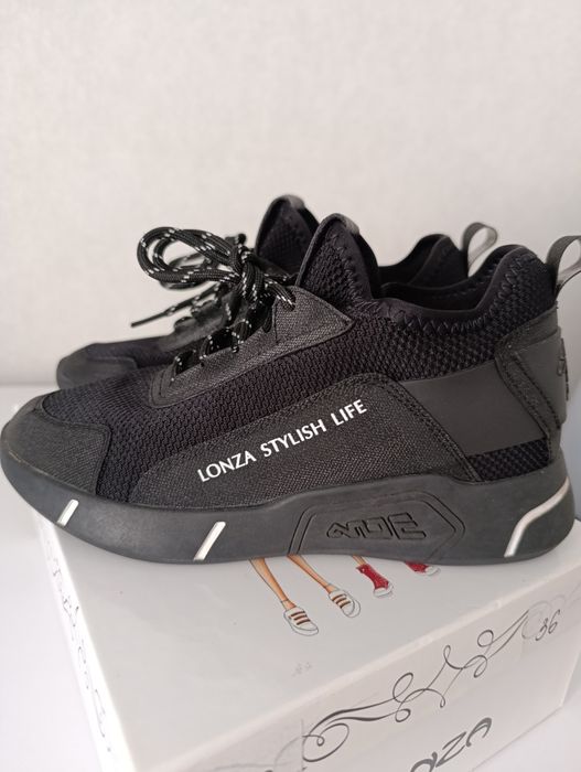 Кросівки для дівчинки, 36 розмір / Кроссовки для девочки, 36 размер