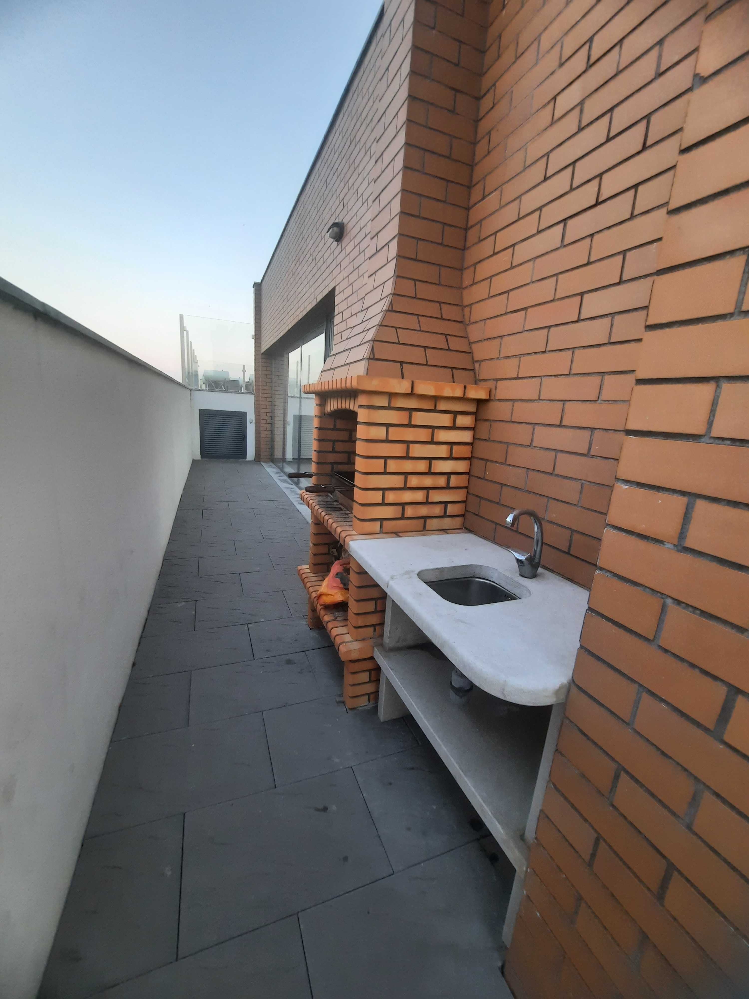 T1 novo Odivelas com piscina