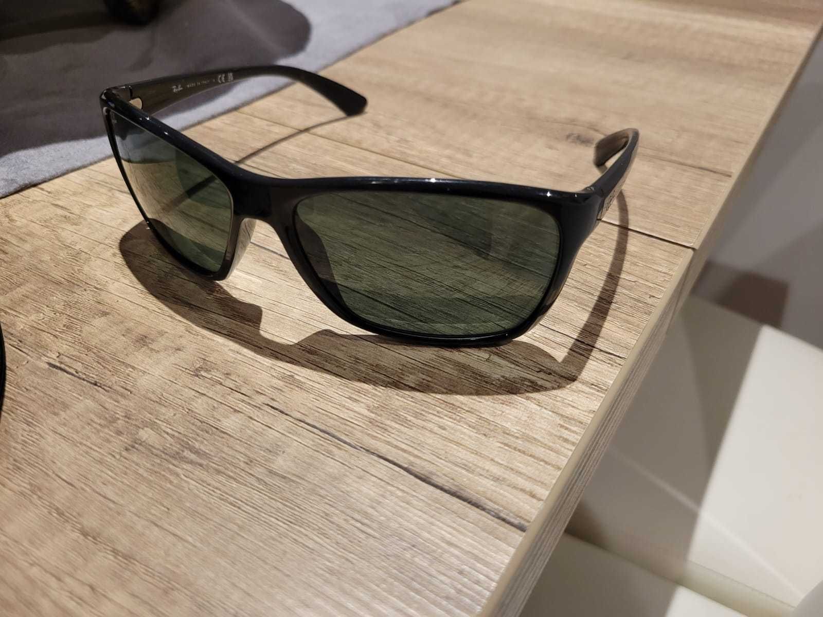 Ray-Ban modelo RB4331