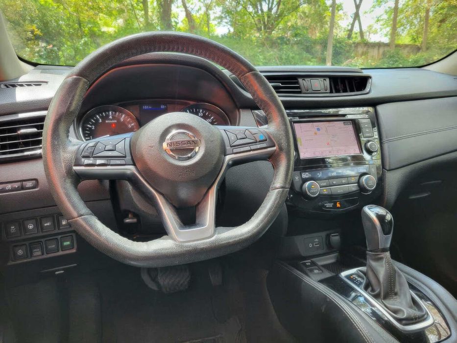 Nissan Rogue SL      2019