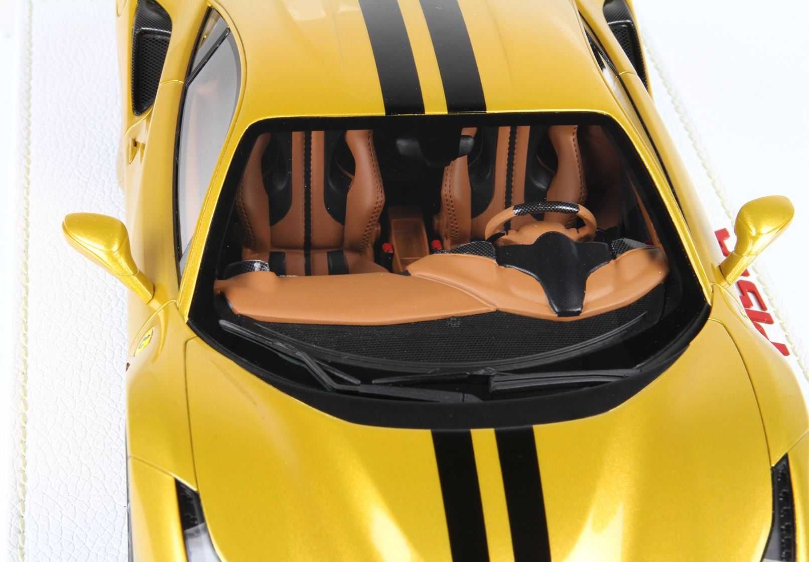 1:18 Ferrari 488 Pista Metallic Gold - BBR Models - Limited to 15 pcs