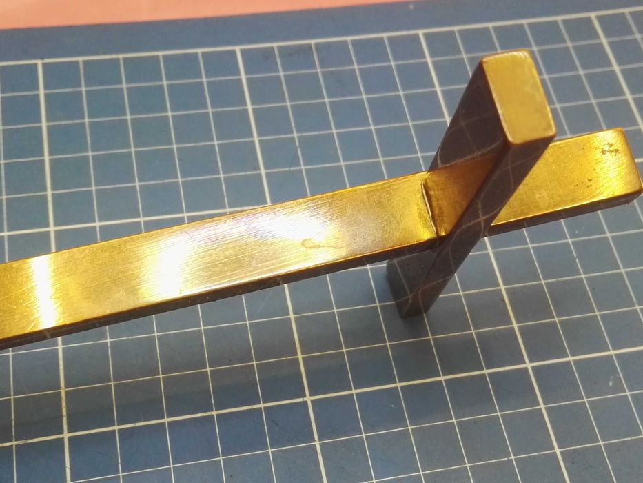 krzyż krucyfiks mosiężny wygrawerowane 13 domowy