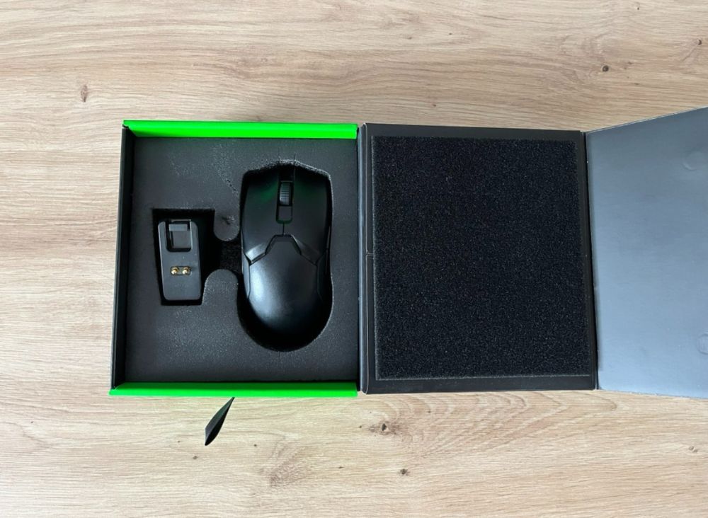 # Mysz Gamingowa - Razer Viper Ultimate # Caly komplet #