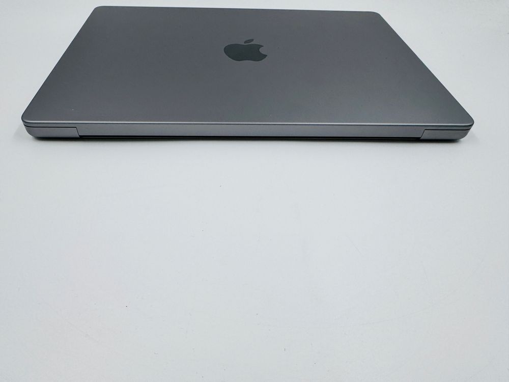 Apple MacBook Pro 14 2023 M3 8GB RAM 512GB SSD IL5603