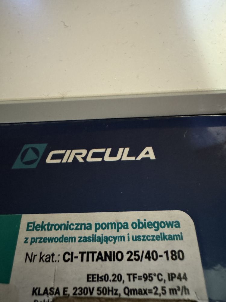 Elektroniczna pompa obiegowa Titanio 25/40-180.