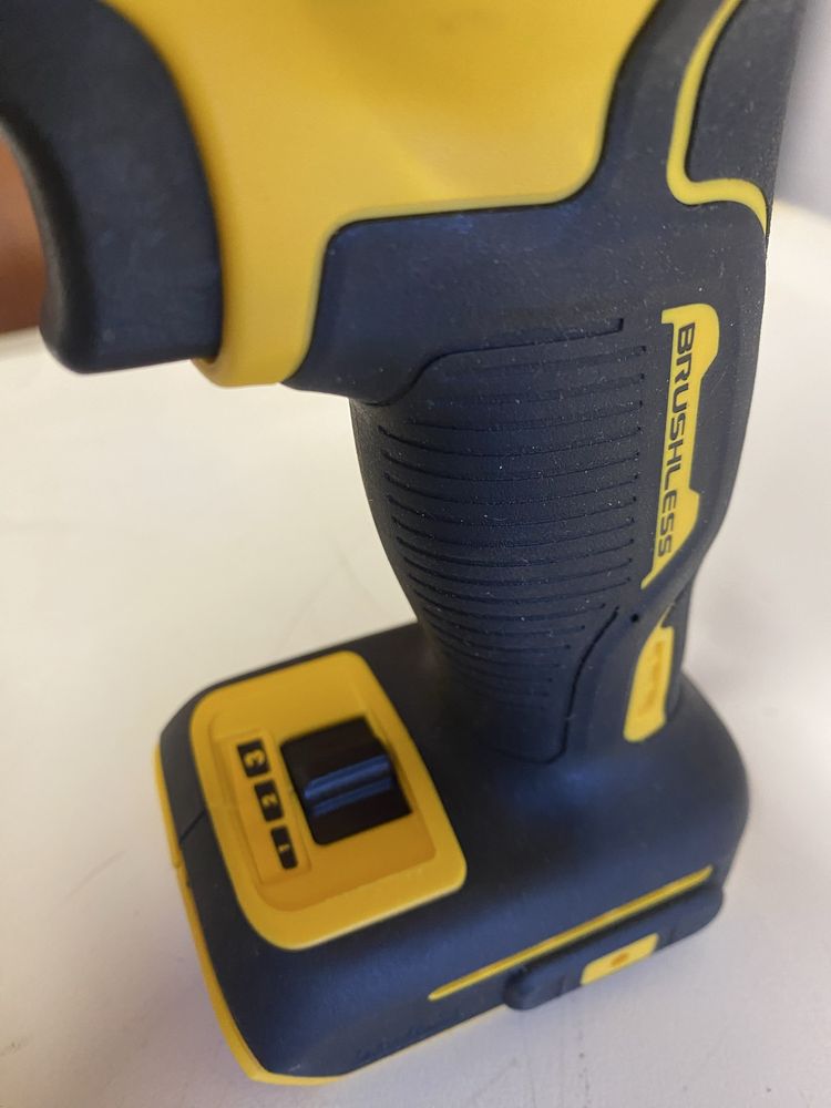 Urzadzenie wielofunkcyjne dewalt DC356
