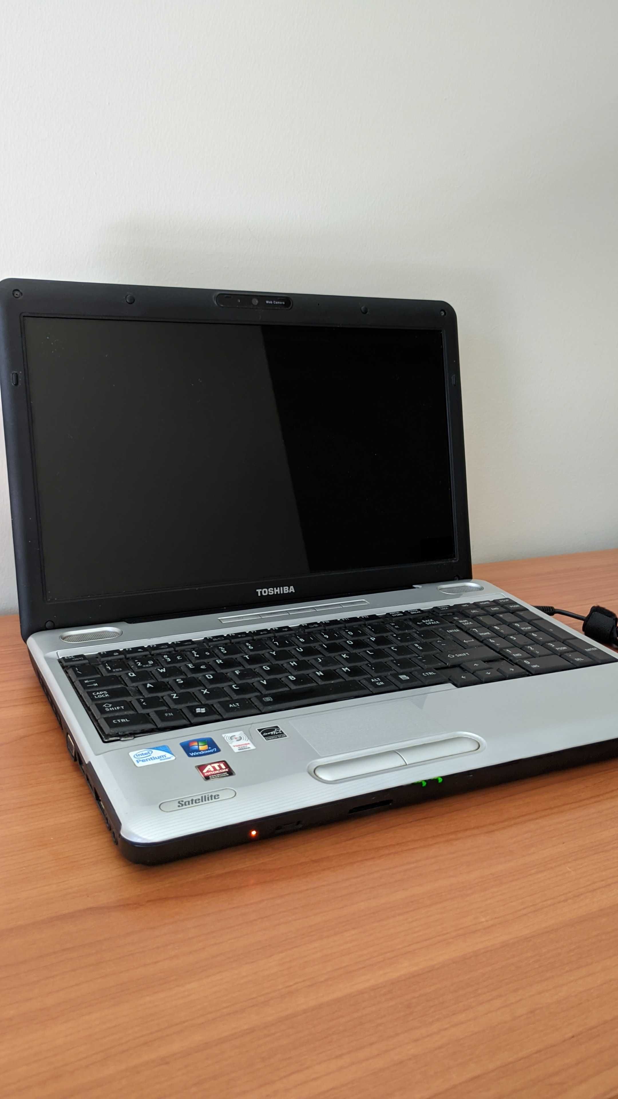 Toshiba L500 para Peças (Placa gráfica AVARIADA)