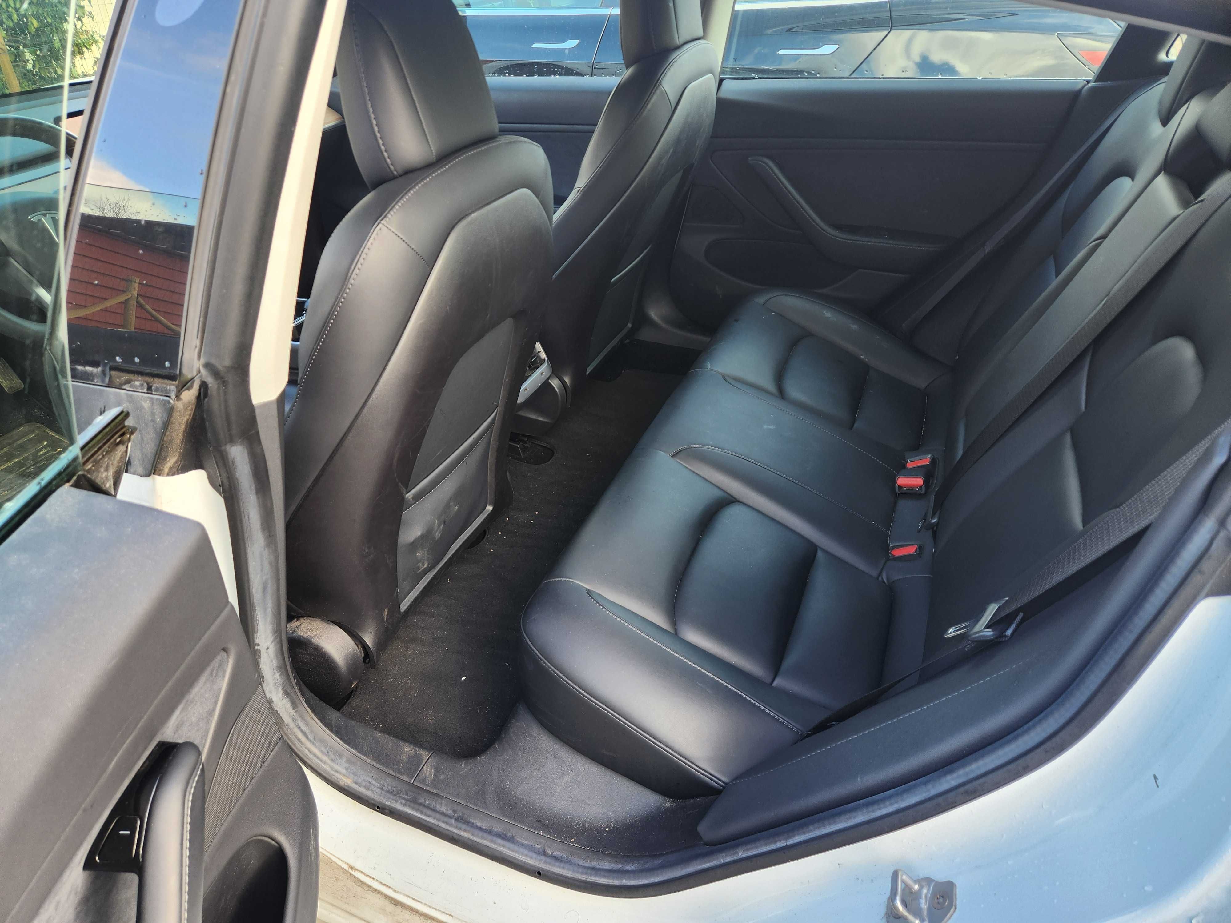 Tesla Model 3 standard range plus