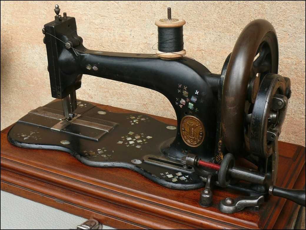 Maszyna do szycia Singer przenośna rok produkcji 1869 wczesny Model 12